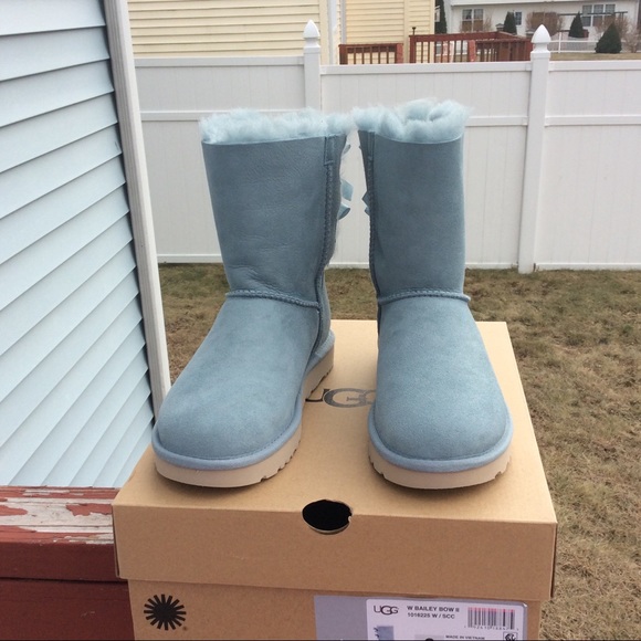 UGG BAILEY BOW II - Picture 3 of 6